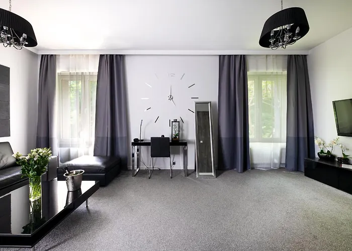 Stara Stolowka Hotel Brzeg Dolny